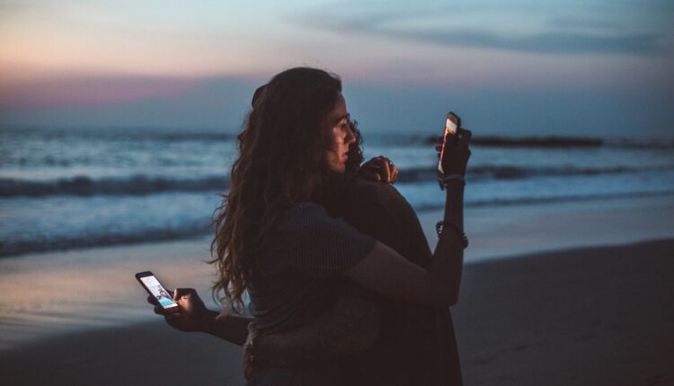 Scarcity mindset relationships